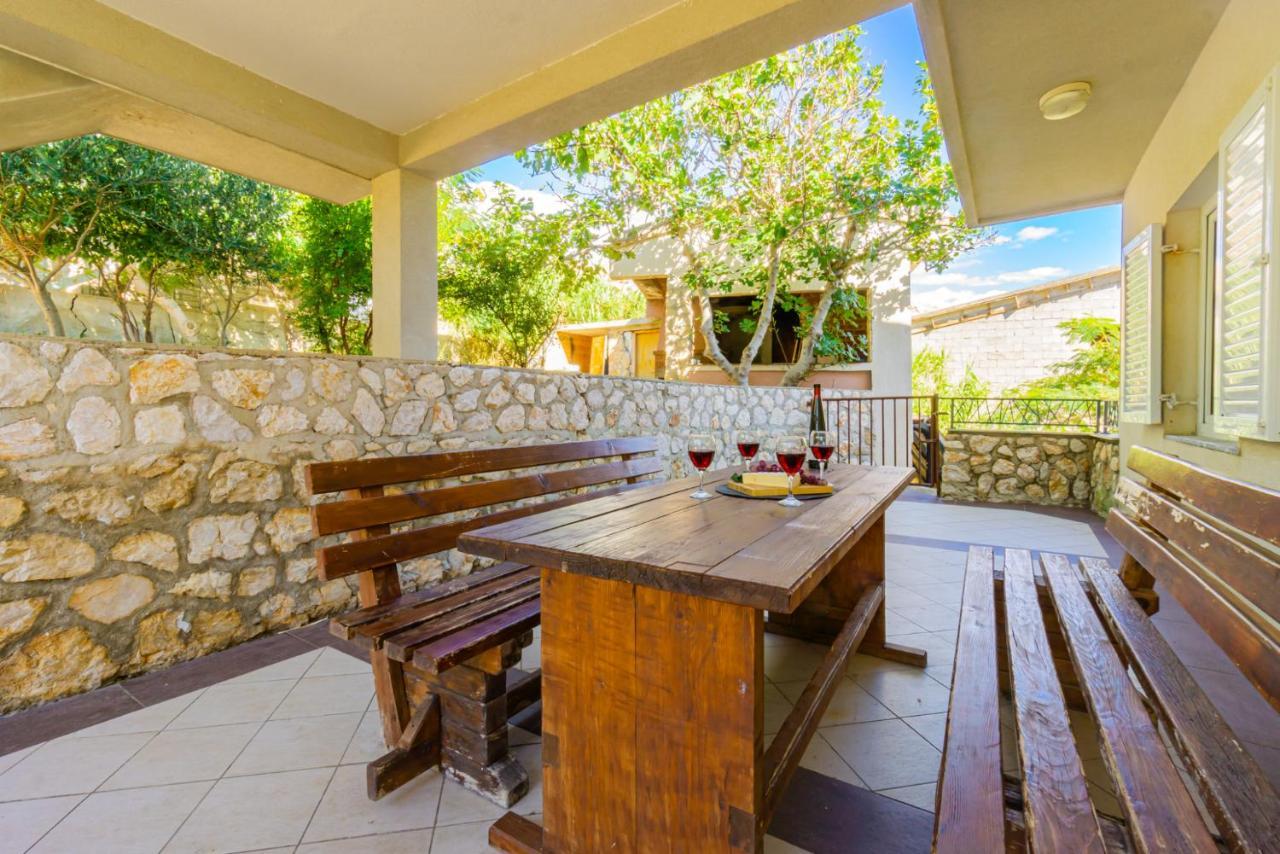 Ferienwohnung Galinec With Mountain And Seaview Metajna Exterior foto