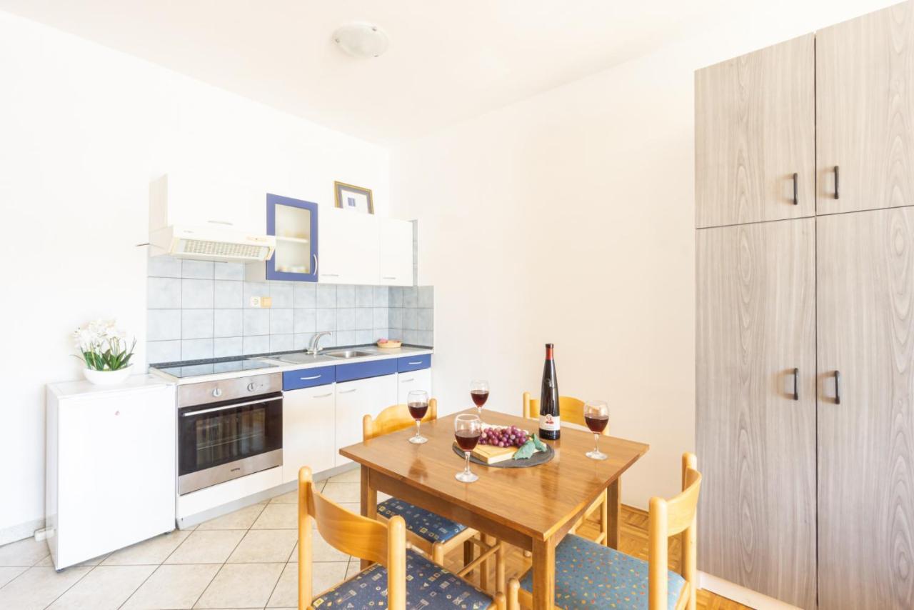 Ferienwohnung Galinec With Mountain And Seaview Metajna Zimmer foto